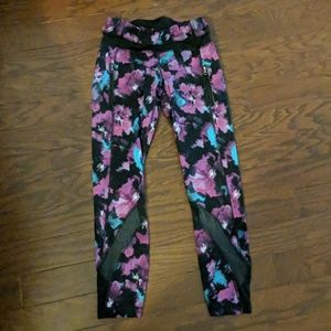 Lululemon floral crops